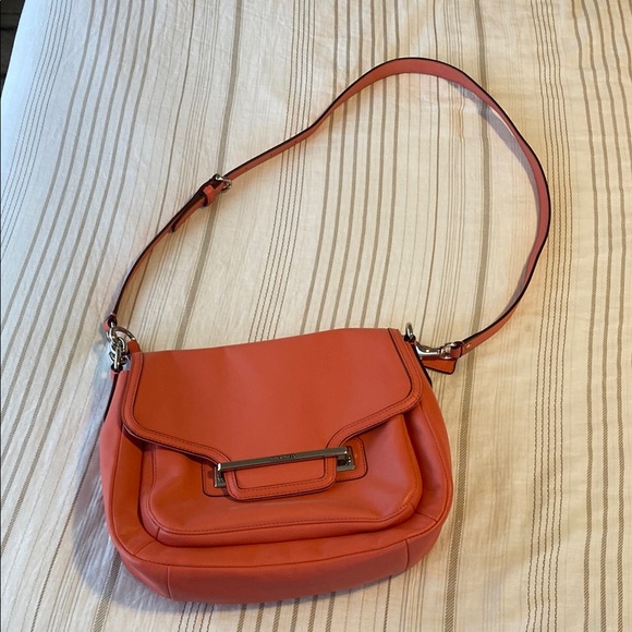 Coach Coral Leather Shoulder Bag - Picture 3 of 10